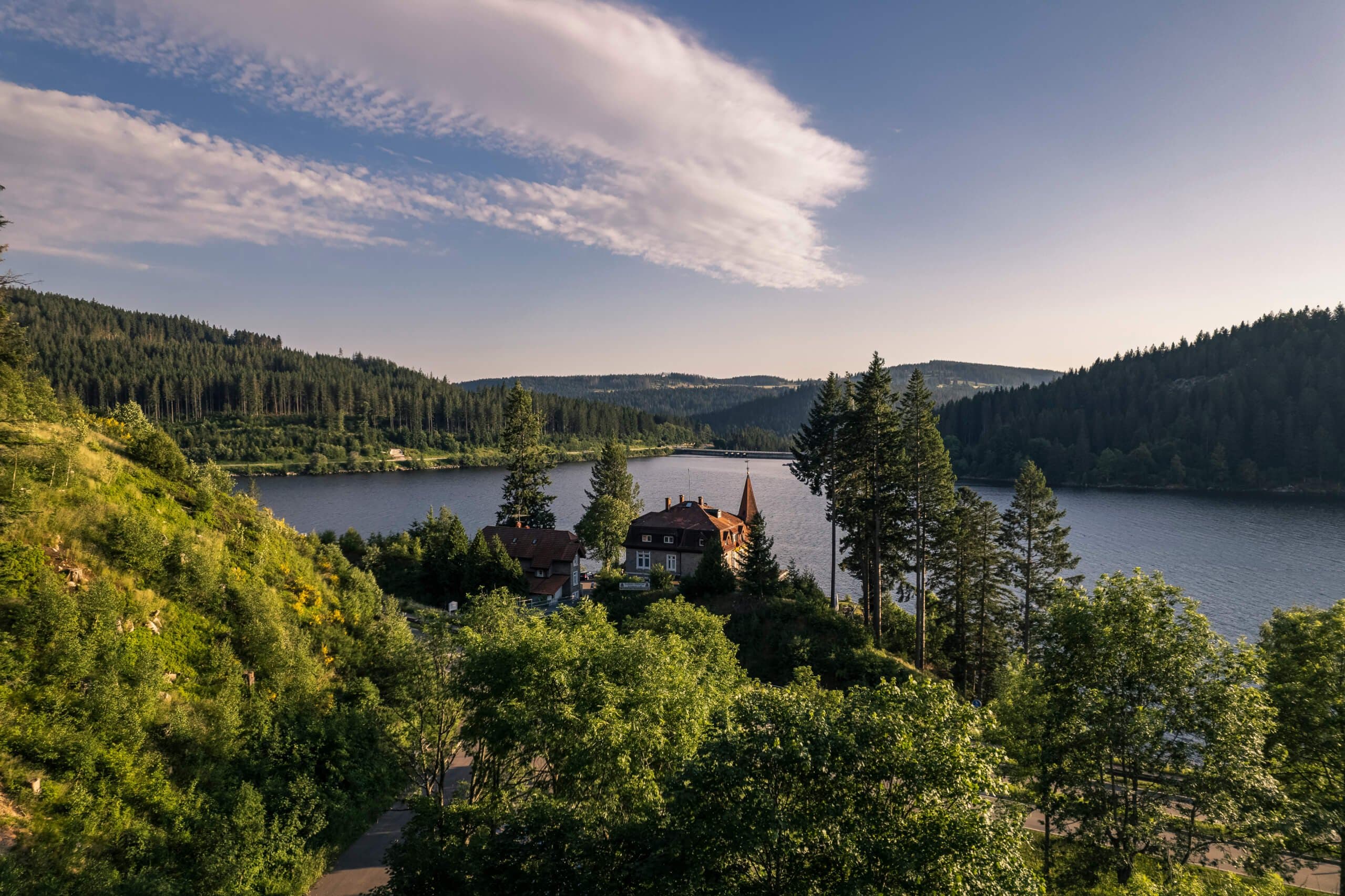 Schluchsee mit Blick aufs Seehotel Hubertus