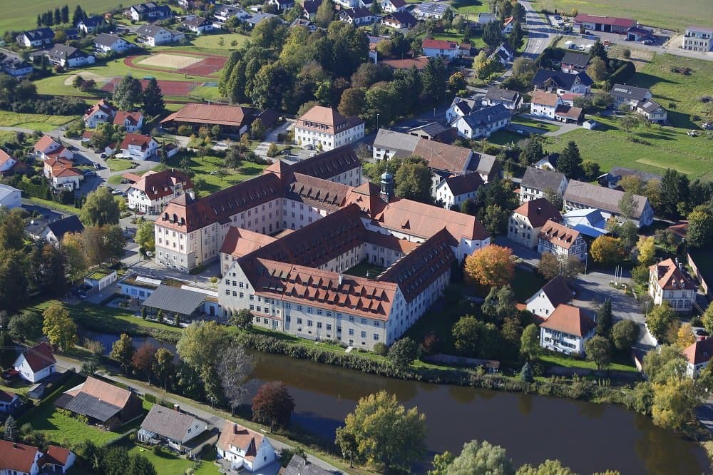 Luftbild der Klosteranlage Wald am Weiher