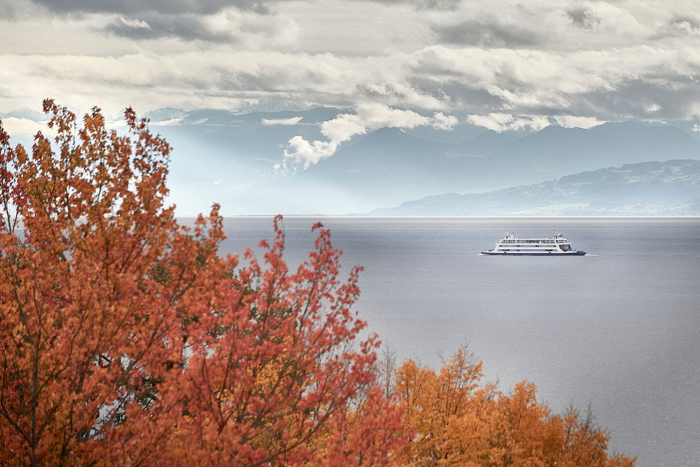 Herbstliche Schifffahrt auf dem Bodensee