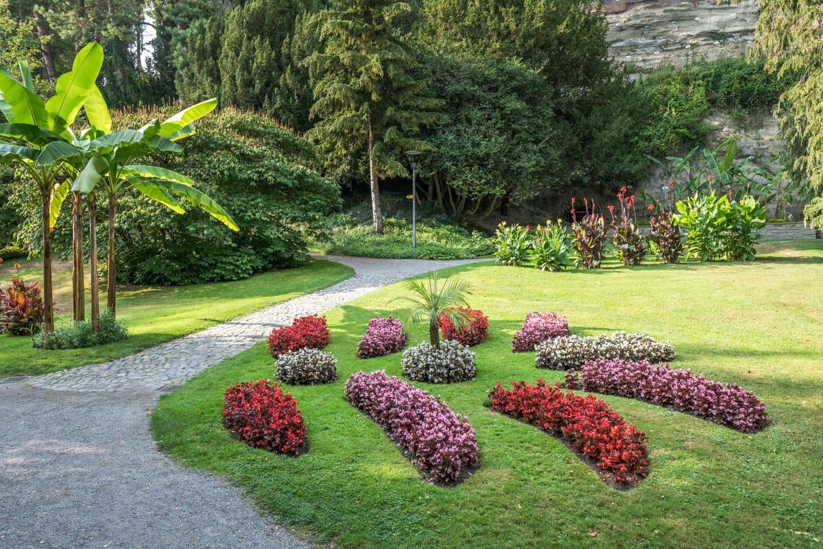 Farbenprächtige Beete im unteren Stadtgarten