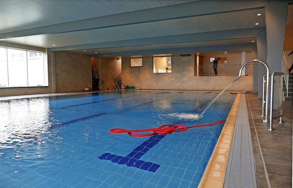 Klein aber gemütlich ist das Hallenbad in Löffingen-Dittishausen.