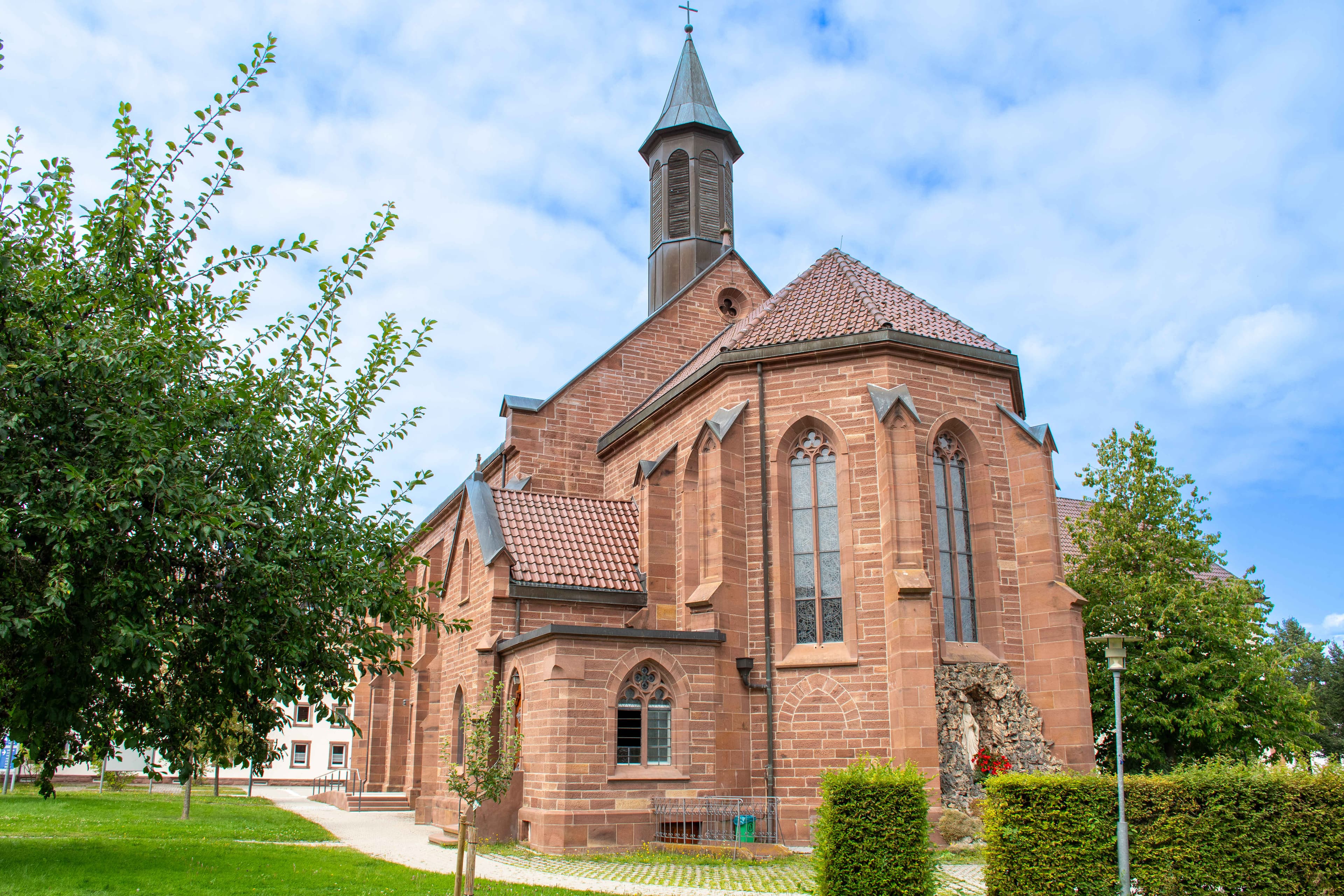 Außenansicht der Wallfahrtskirche St. Gallus in Schramberg, Heiligenbronn