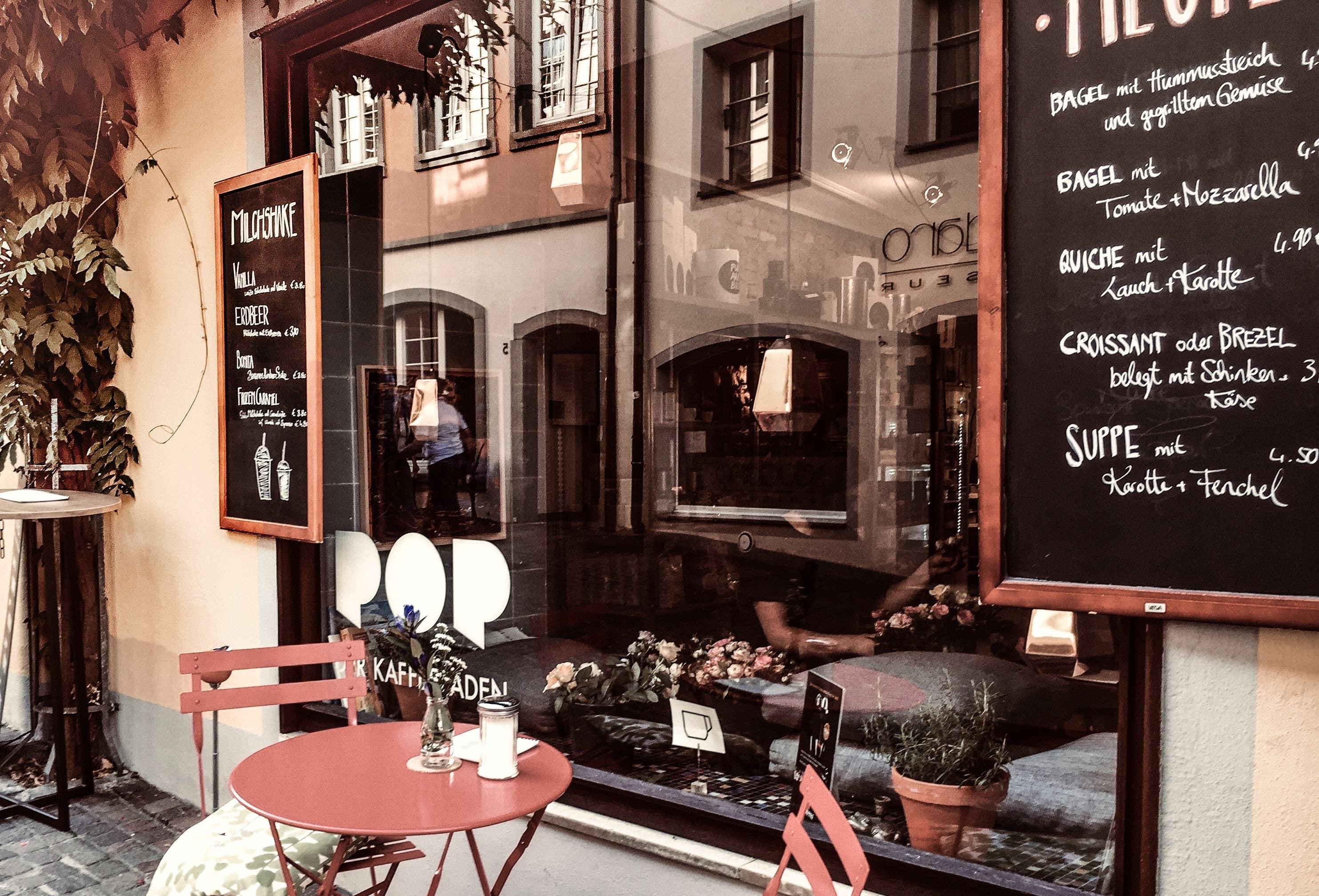 Kleines Café in der Meersburger Altstadt
