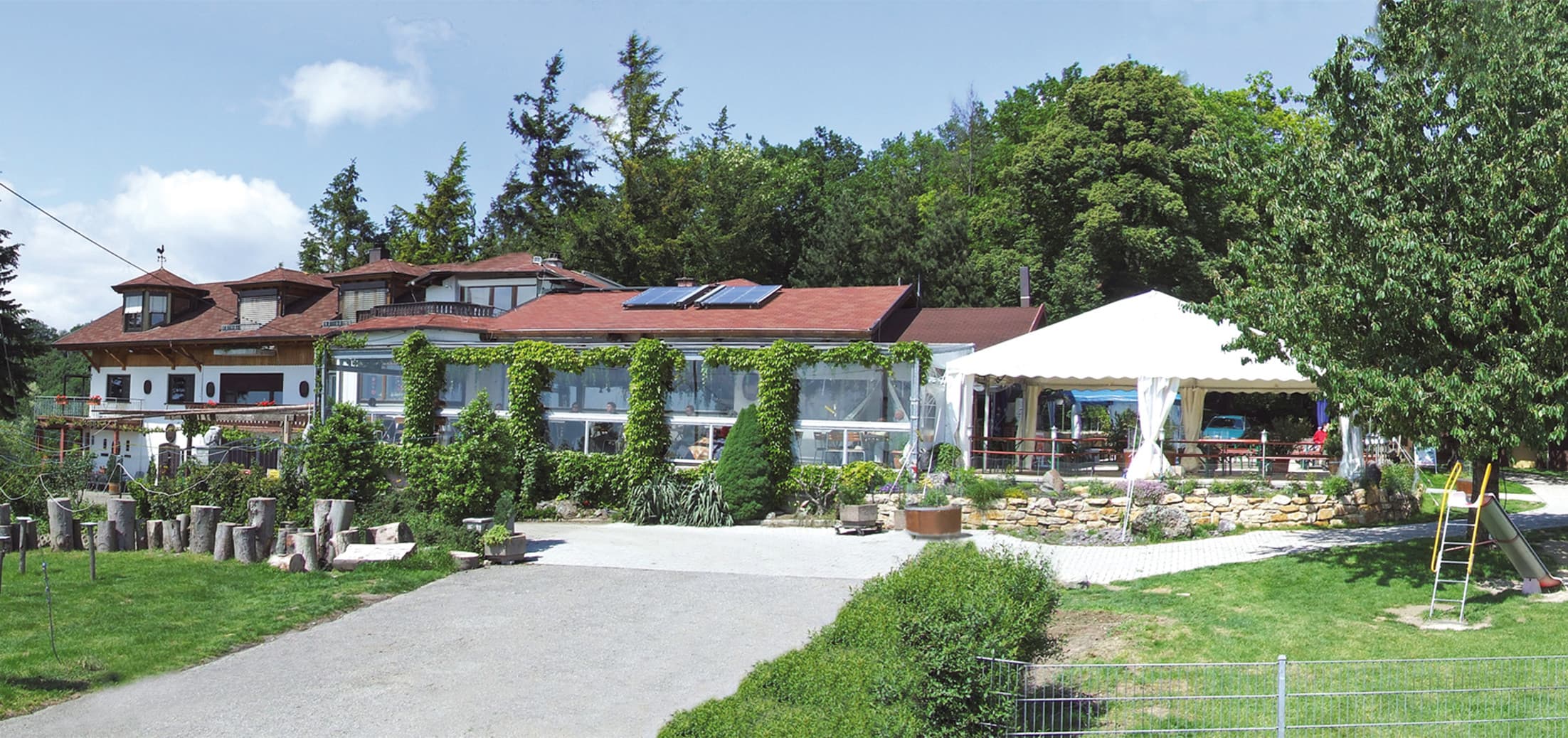 Rasthaus lenzenberg mit Aussenterrasse