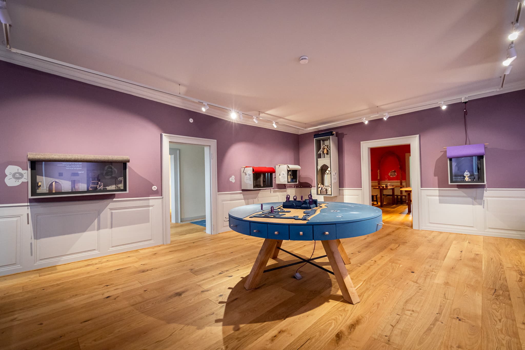 Einblick in das Klosterleben der Zisterzienser. Wo und wie lebten die Mönche, wie war der Tagesablauf.