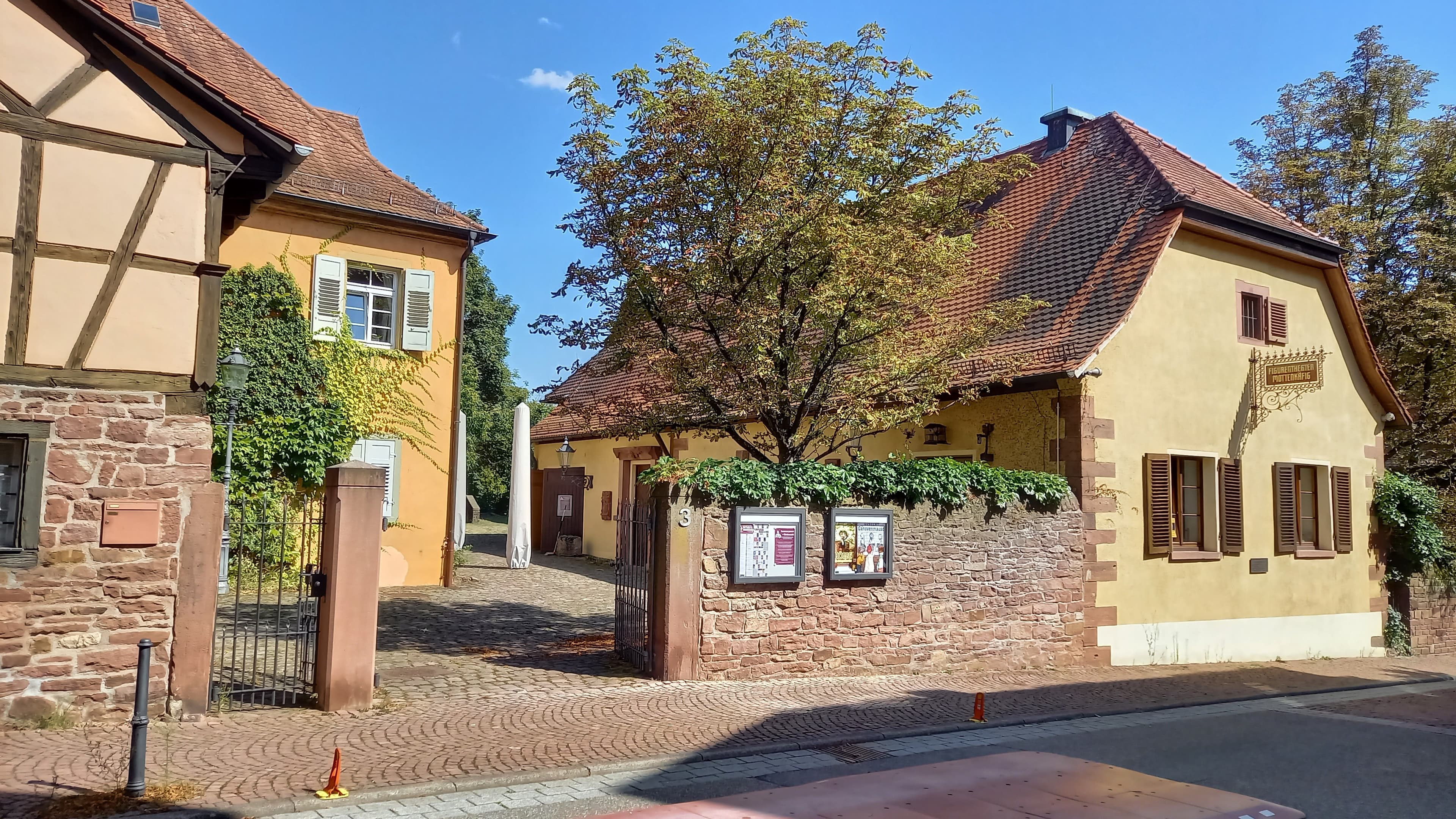 Building and venue Marionette Stage in Church Street
