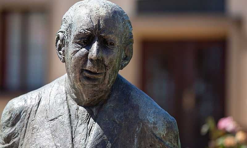 Theodor Heuss Statue | Brackenheim | HeilbronnerLand